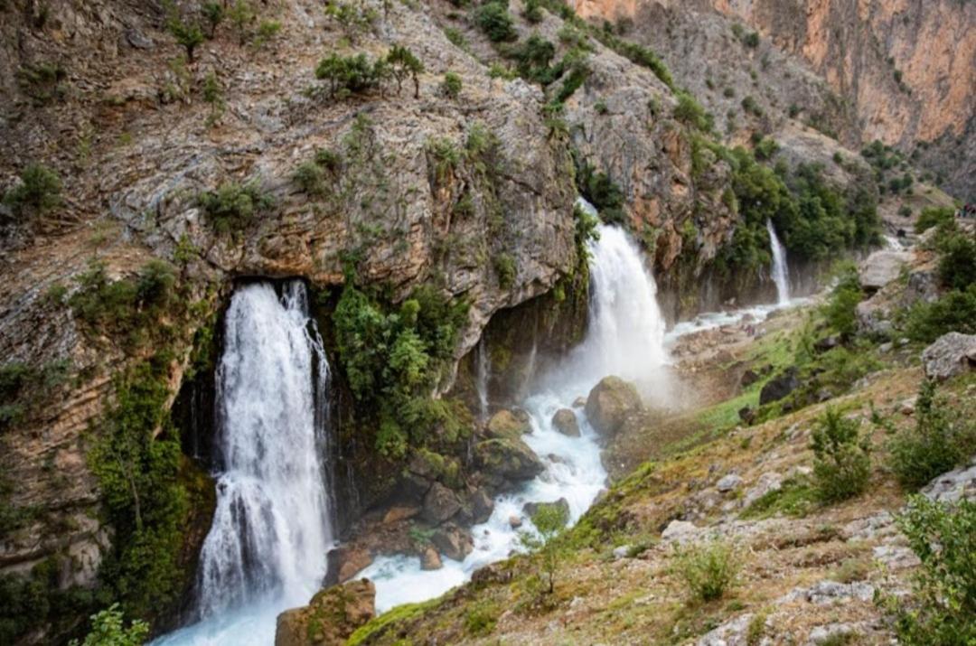 Kapuzbasi Selalesi Bastuerk Dinlenme Tesisleri Buyukcakir Exterior foto